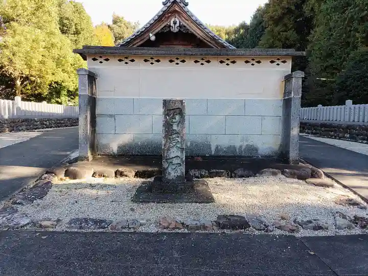 虫鹿神社(前原)のその他建物