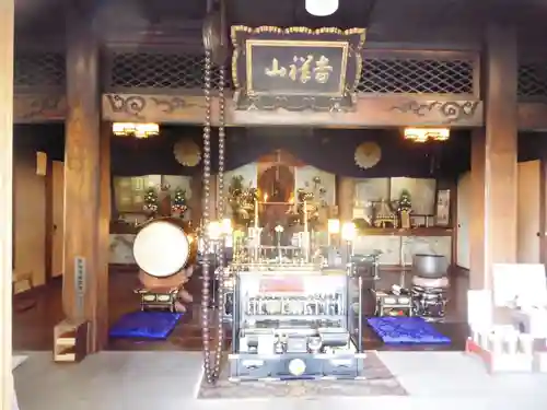 唐泉寺の本殿・本堂