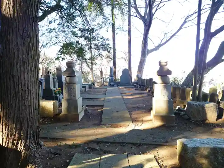 天岑寺の{uncategorized: "未分類", other: "その他", undefined: "問題あり", building: "その他建物", grave: "お墓", sacred_gate: "鳥居", guardian: "狛犬", statue: "像", buddha: "仏像", history: "歴史", nature: "自然", garden: "庭園", animal: "動物", pagoda: "塔", temizu: "手水舎", mountain_gate: "山門・神門", sanctuary: "本殿・本堂", subordinate: "末社・摂社", art: "芸術", scenery: "景色", jizo: "地蔵", ema: "絵馬", goshuin: "御朱印", omikuji: "おみくじ", items: "授与品その他", amulet: "お守り", goshuincho: "御朱印帳", eats: "食事", festival: "お祭り", votive_dance: "神楽", shichigosan: "七五三参", wedding: "結婚式", experience: "体験その他", initially: "初詣", around: "周辺", anti_infection: "感染症対策"}