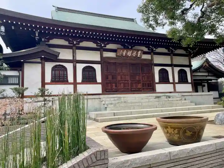 全勝寺の{uncategorized: "未分類", other: "その他", undefined: "問題あり", building: "その他建物", grave: "お墓", sacred_gate: "鳥居", guardian: "狛犬", statue: "像", buddha: "仏像", history: "歴史", nature: "自然", garden: "庭園", animal: "動物", pagoda: "塔", temizu: "手水舎", mountain_gate: "山門・神門", sanctuary: "本殿・本堂", subordinate: "末社・摂社", art: "芸術", scenery: "景色", jizo: "地蔵", ema: "絵馬", goshuin: "御朱印", omikuji: "おみくじ", items: "授与品その他", amulet: "お守り", goshuincho: "御朱印帳", eats: "食事", festival: "お祭り", votive_dance: "神楽", shichigosan: "七五三参", wedding: "結婚式", experience: "体験その他", initially: "初詣", around: "周辺", anti_infection: "感染症対策"}