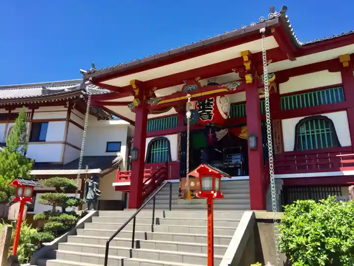 放生寺の本殿・本堂