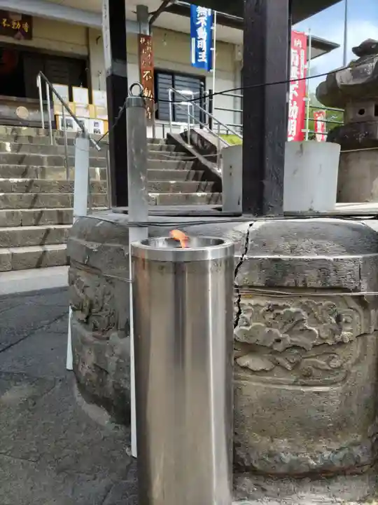 狭山山不動寺の山門・神門