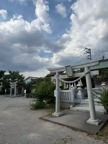 葛飾八幡宮の{uncategorized: "未分類", other: "その他", undefined: "問題あり", building: "その他建物", grave: "お墓", sacred_gate: "鳥居", guardian: "狛犬", statue: "像", buddha: "仏像", history: "歴史", nature: "自然", garden: "庭園", animal: "動物", pagoda: "塔", temizu: "手水舎", mountain_gate: "山門・神門", sanctuary: "本殿・本堂", subordinate: "末社・摂社", art: "芸術", scenery: "景色", jizo: "地蔵", ema: "絵馬", goshuin: "御朱印", omikuji: "おみくじ", items: "授与品その他", amulet: "お守り", goshuincho: "御朱印帳", eats: "食事", festival: "お祭り", votive_dance: "神楽", shichigosan: "七五三参", wedding: "結婚式", experience: "体験その他", initially: "初詣", around: "周辺", anti_infection: "感染症対策"}