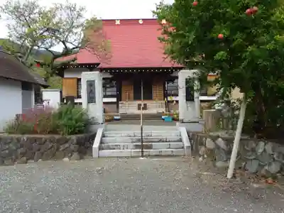 伊勢原 法泉寺の本殿・本堂