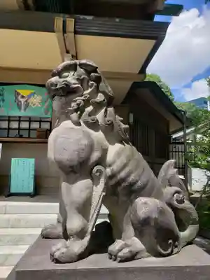 東郷神社の狛犬