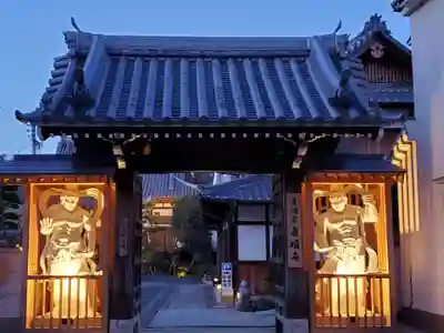 雲晴寺の山門・神門