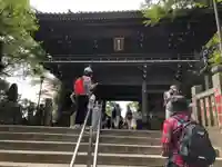 高尾山薬王院の山門・神門