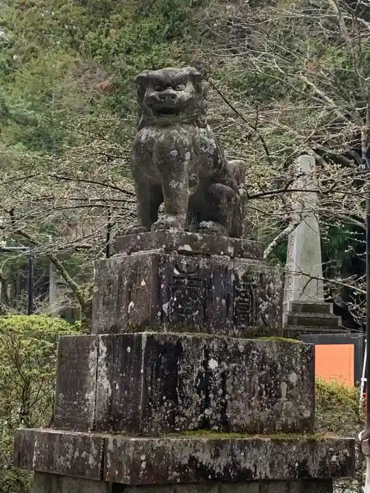 北口本宮冨士浅間神社の{uncategorized: "未分類", other: "その他", undefined: "問題あり", building: "その他建物", grave: "お墓", sacred_gate: "鳥居", guardian: "狛犬", statue: "像", buddha: "仏像", history: "歴史", nature: "自然", garden: "庭園", animal: "動物", pagoda: "塔", temizu: "手水舎", mountain_gate: "山門・神門", sanctuary: "本殿・本堂", subordinate: "末社・摂社", art: "芸術", scenery: "景色", jizo: "地蔵", ema: "絵馬", goshuin: "御朱印", omikuji: "おみくじ", items: "授与品その他", amulet: "お守り", goshuincho: "御朱印帳", eats: "食事", festival: "お祭り", votive_dance: "神楽", shichigosan: "七五三参", wedding: "結婚式", experience: "体験その他", initially: "初詣", around: "周辺", anti_infection: "感染症対策"}