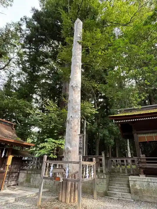 諏訪大社下社秋宮(長野県)