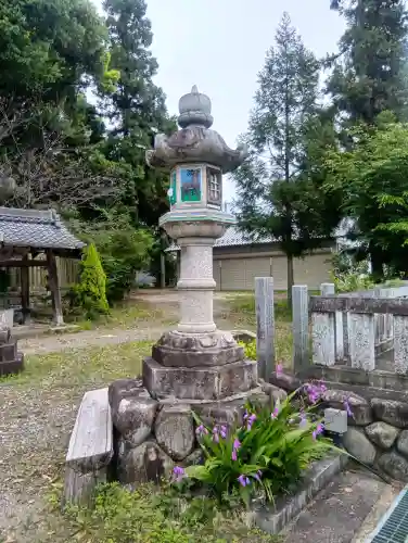 多賀神社の{uncategorized: "未分類", other: "その他", undefined: "問題あり", building: "その他建物", grave: "お墓", sacred_gate: "鳥居", guardian: "狛犬", statue: "像", buddha: "仏像", history: "歴史", nature: "自然", garden: "庭園", animal: "動物", pagoda: "塔", temizu: "手水舎", mountain_gate: "山門・神門", sanctuary: "本殿・本堂", subordinate: "末社・摂社", art: "芸術", scenery: "景色", jizo: "地蔵", ema: "絵馬", goshuin: "御朱印", omikuji: "おみくじ", items: "授与品その他", amulet: "お守り", goshuincho: "御朱印帳", eats: "食事", festival: "お祭り", votive_dance: "神楽", shichigosan: "七五三参", wedding: "結婚式", experience: "体験その他", initially: "初詣", around: "周辺", anti_infection: "感染症対策"}