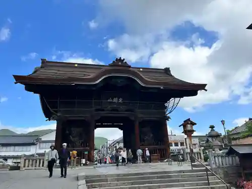 善光寺の山門