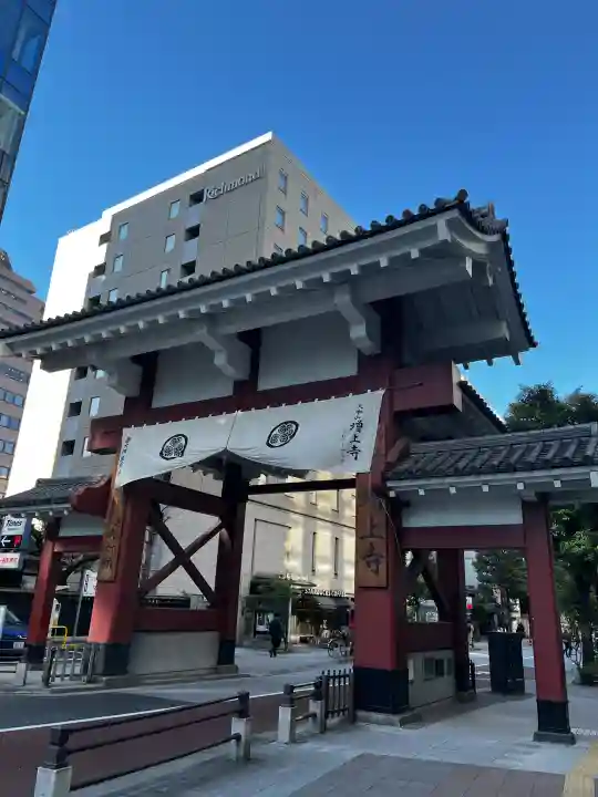 増上寺の{uncategorized: "未分類", other: "その他", undefined: "問題あり", building: "その他建物", grave: "お墓", sacred_gate: "鳥居", guardian: "狛犬", statue: "像", buddha: "仏像", history: "歴史", nature: "自然", garden: "庭園", animal: "動物", pagoda: "塔", temizu: "手水舎", mountain_gate: "山門・神門", sanctuary: "本殿・本堂", subordinate: "末社・摂社", art: "芸術", scenery: "景色", jizo: "地蔵", ema: "絵馬", goshuin: "御朱印", omikuji: "おみくじ", items: "授与品その他", amulet: "お守り", goshuincho: "御朱印帳", eats: "食事", festival: "お祭り", votive_dance: "神楽", shichigosan: "七五三参", wedding: "結婚式", experience: "体験その他", initially: "初詣", around: "周辺", anti_infection: "感染症対策"}