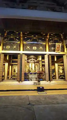 東本願寺の本殿・本堂