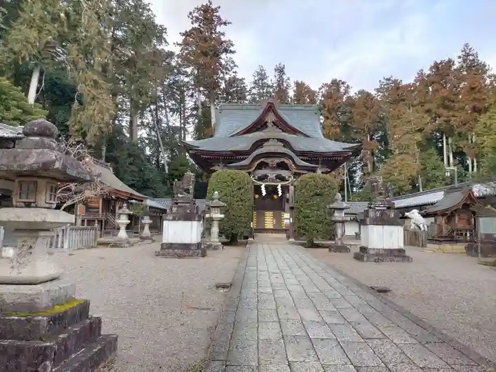 馬見岡綿向神社の本殿・本堂