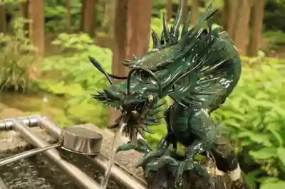 御岩神社の手水舎