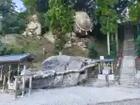 釣石神社の{uncategorized: "未分類", other: "その他", undefined: "問題あり", building: "その他建物", grave: "お墓", sacred_gate: "鳥居", guardian: "狛犬", statue: "像", buddha: "仏像", history: "歴史", nature: "自然", garden: "庭園", animal: "動物", pagoda: "塔", temizu: "手水舎", mountain_gate: "山門・神門", sanctuary: "本殿・本堂", subordinate: "末社・摂社", art: "芸術", scenery: "景色", jizo: "地蔵", ema: "絵馬", goshuin: "御朱印", omikuji: "おみくじ", items: "授与品その他", amulet: "お守り", goshuincho: "御朱印帳", eats: "食事", festival: "お祭り", votive_dance: "神楽", shichigosan: "七五三参", wedding: "結婚式", experience: "体験その他", initially: "初詣", around: "周辺", anti_infection: "感染症対策"}