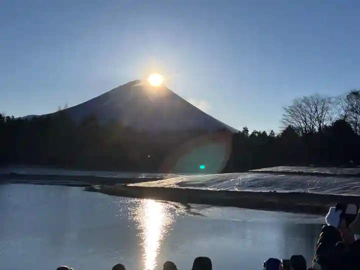 新倉富士浅間神社(山梨県)