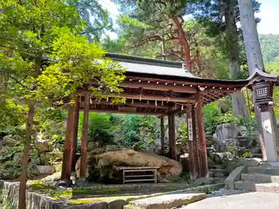 大津神社の手水舎