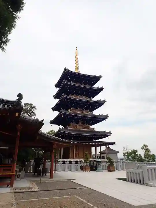 中山寺の塔