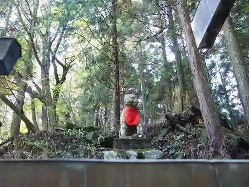 三峯神社の狛犬