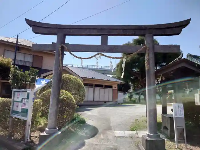 市ヶ尾杉山神社の鳥居