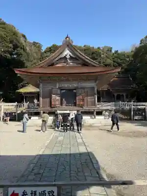 氣多大社の{uncategorized: "未分類", other: "その他", undefined: "問題あり", building: "その他建物", grave: "お墓", sacred_gate: "鳥居", guardian: "狛犬", statue: "像", buddha: "仏像", history: "歴史", nature: "自然", garden: "庭園", animal: "動物", pagoda: "塔", temizu: "手水舎", mountain_gate: "山門・神門", sanctuary: "本殿・本堂", subordinate: "末社・摂社", art: "芸術", scenery: "景色", jizo: "地蔵", ema: "絵馬", goshuin: "御朱印", omikuji: "おみくじ", items: "授与品その他", amulet: "お守り", goshuincho: "御朱印帳", eats: "食事", festival: "お祭り", votive_dance: "神楽", shichigosan: "七五三参", wedding: "結婚式", experience: "体験その他", initially: "初詣", around: "周辺", anti_infection: "感染症対策"}