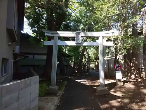 北澤八幡神社の鳥居