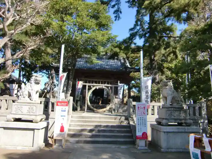 片瀬諏訪神社の本殿・本堂
