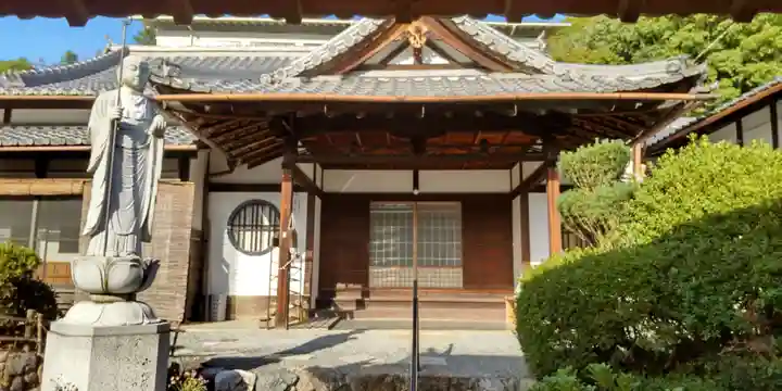 宝蔵院の本殿・本堂