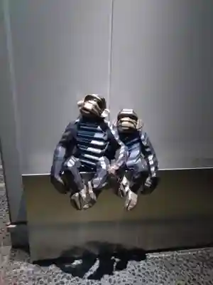 宝童稲荷神社の像