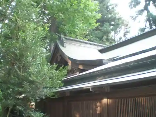 日高神社の本殿