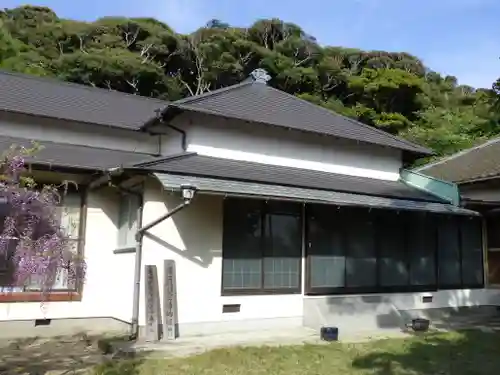 紅雲寺の本殿