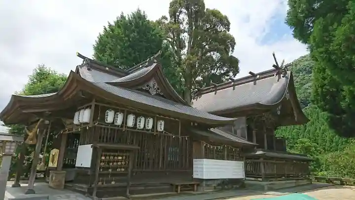 佐俣阿蘇神社の本殿・本堂
