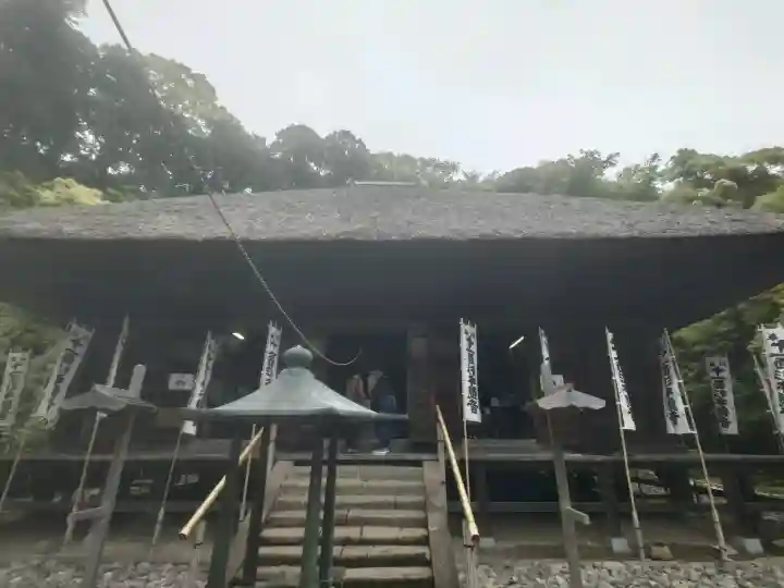 杉本寺の{uncategorized: "未分類", other: "その他", undefined: "問題あり", building: "その他建物", grave: "お墓", sacred_gate: "鳥居", guardian: "狛犬", statue: "像", buddha: "仏像", history: "歴史", nature: "自然", garden: "庭園", animal: "動物", pagoda: "塔", temizu: "手水舎", mountain_gate: "山門・神門", sanctuary: "本殿・本堂", subordinate: "末社・摂社", art: "芸術", scenery: "景色", jizo: "地蔵", ema: "絵馬", goshuin: "御朱印", omikuji: "おみくじ", items: "授与品その他", amulet: "お守り", goshuincho: "御朱印帳", eats: "食事", festival: "お祭り", votive_dance: "神楽", shichigosan: "七五三参", wedding: "結婚式", experience: "体験その他", initially: "初詣", around: "周辺", anti_infection: "感染症対策"}