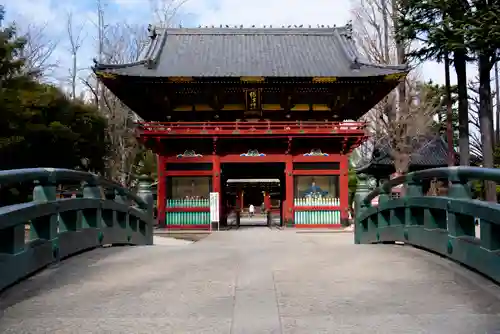根津神社の山門・神門