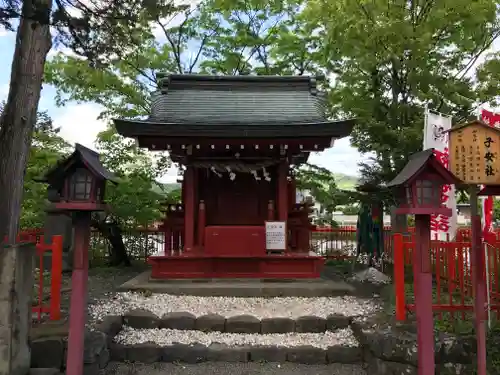 生島足島神社の末社