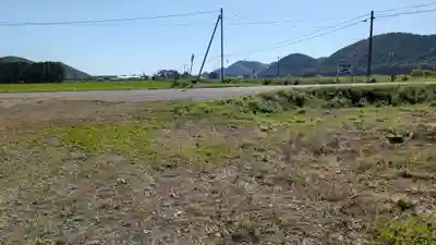 上豊以別神社の庭園