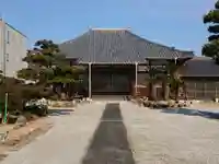 霊巌寺の本殿・本堂