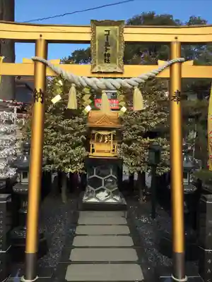 亀ケ池八幡宮の末社・摂社