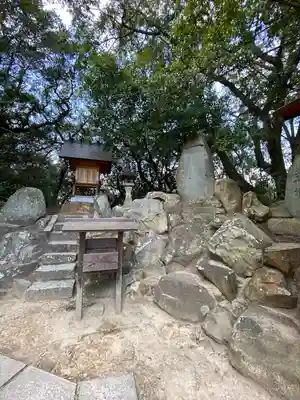 足高神社の末社・摂社