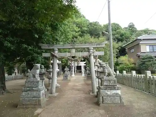 素鵞熊野神社の鳥居