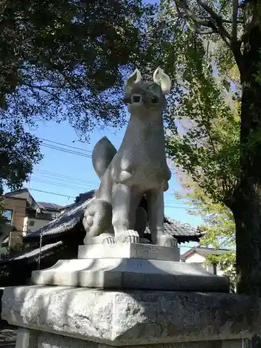 半田稲荷神社の狛犬