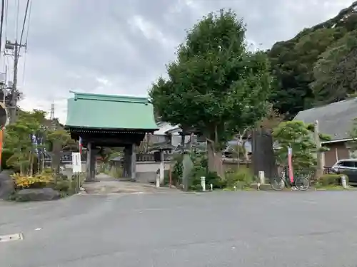 青蓮寺の山門