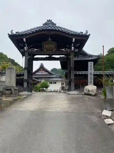 壽徳寺の山門