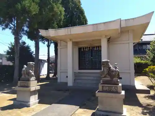 冨士神社の本殿