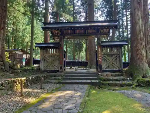雲洞庵の山門・神門