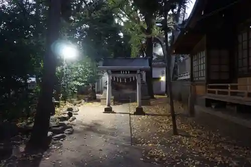 神明氷川神社の鳥居