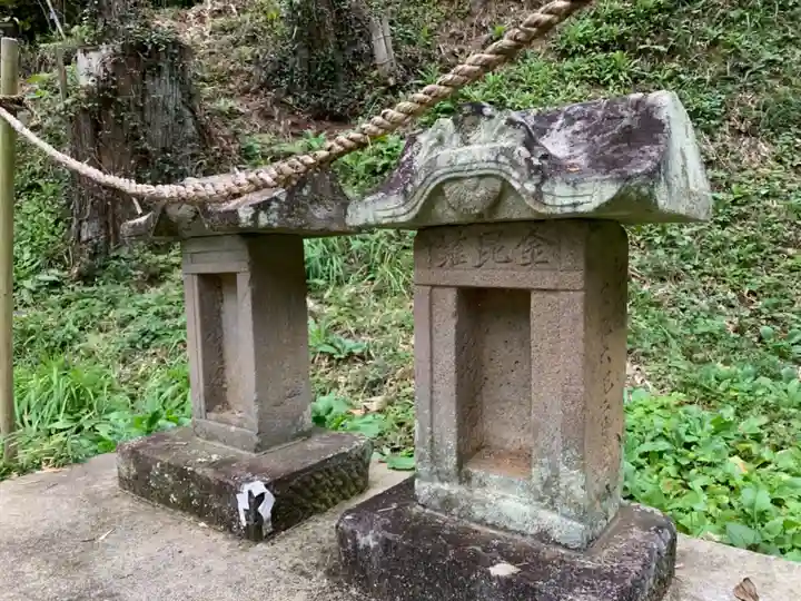 諏訪神社の末社・摂社