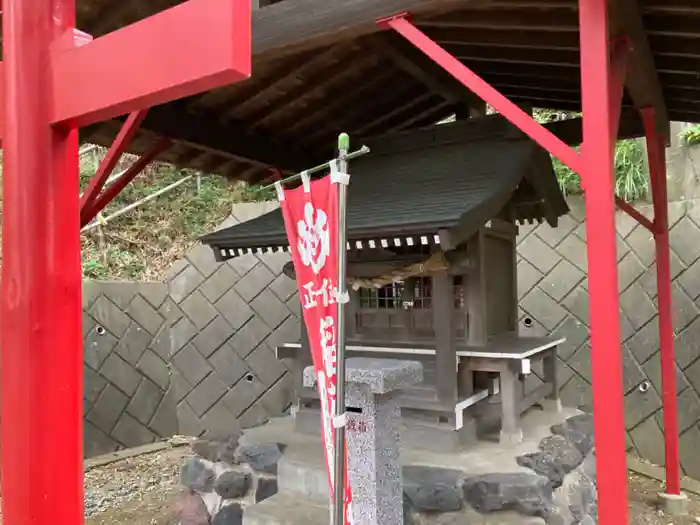 相模陣稲荷神社の本殿