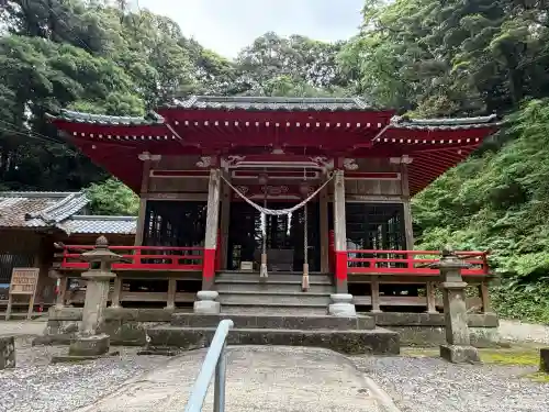 住吉神社の{uncategorized: "未分類", other: "その他", undefined: "問題あり", building: "その他建物", grave: "お墓", sacred_gate: "鳥居", guardian: "狛犬", statue: "像", buddha: "仏像", history: "歴史", nature: "自然", garden: "庭園", animal: "動物", pagoda: "塔", temizu: "手水舎", mountain_gate: "山門・神門", sanctuary: "本殿・本堂", subordinate: "末社・摂社", art: "芸術", scenery: "景色", jizo: "地蔵", ema: "絵馬", goshuin: "御朱印", omikuji: "おみくじ", items: "授与品その他", amulet: "お守り", goshuincho: "御朱印帳", eats: "食事", festival: "お祭り", votive_dance: "神楽", shichigosan: "七五三参", wedding: "結婚式", experience: "体験その他", initially: "初詣", around: "周辺", anti_infection: "感染症対策"}